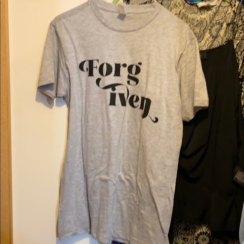 Forgiven shirt S New Christian